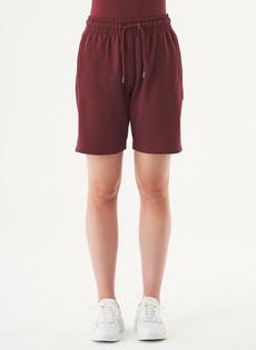 Shorts Sheyma Bordeaux via Shop Like You Give a Damn