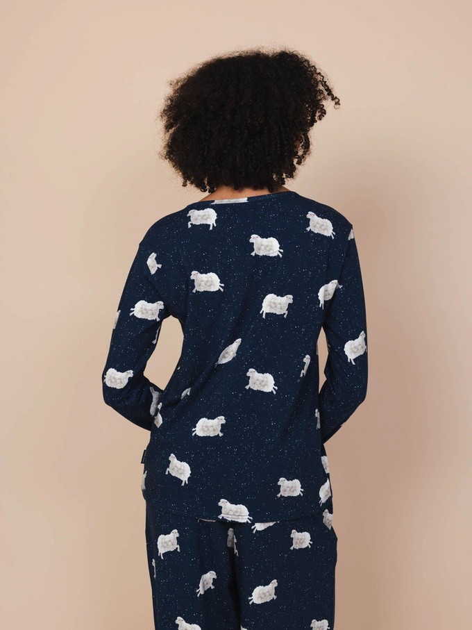 Counting Sheep Longsleeve T-shirt Women from SNURK