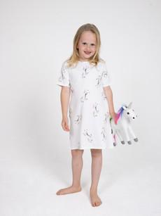 Unicorn dress for kids via SNURK