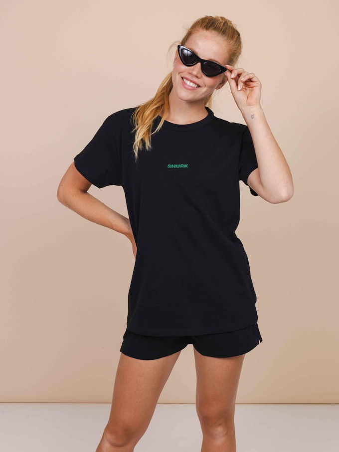 Black T-shirt Unisex from SNURK