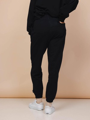 Black Relaxed Pants Unisex from SNURK