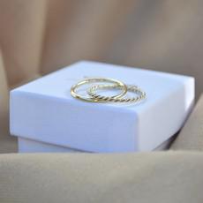 Juntos Ring - Gold 14k via Solitude the Label