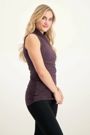 Good Karma Yoga Top – Berry from Urban Goddess