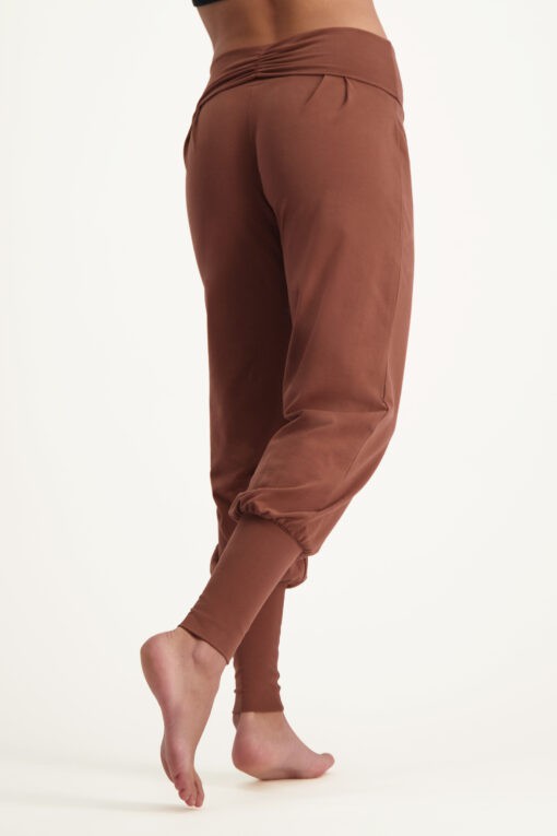 Devi Yoga Pants – Mocca from Urban Goddess