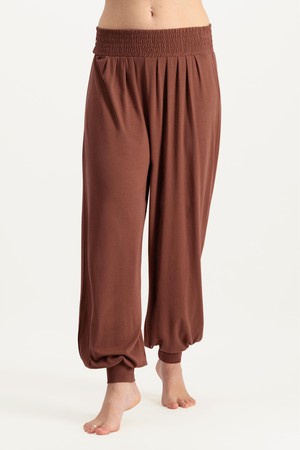 Jaya Yoga Harem Pants – Mocca from Urban Goddess