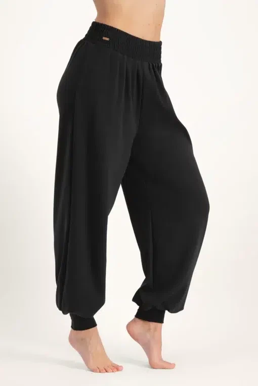 Jaya Yoga Harem Pants – Onyx Black from Urban Goddess