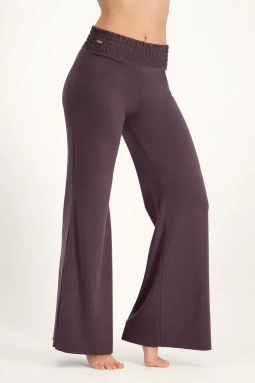 Flow Wide Yoga Pants – Berry from Urban Goddess