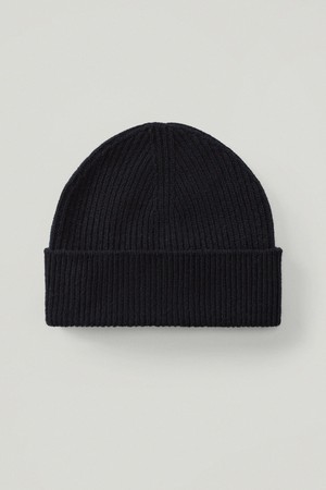 The Woolen Ribbed Beanie - Blue Navy from Urbankissed