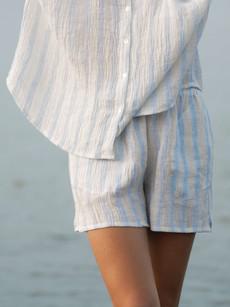 Linen Crinkle Shorts via Urbankissed