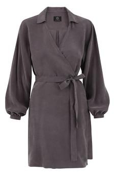 Kimono Dress Pearl Grey via Urbankissed