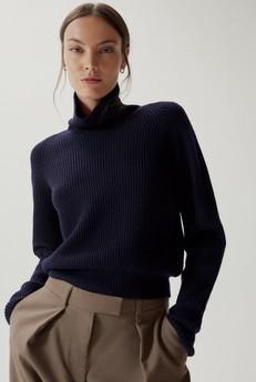 The Merino Wool Cropped High-neck - Oxford Blue via Urbankissed