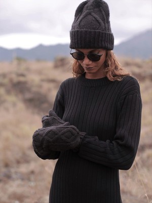 Mohair Beanie and Mittens - Black from Urbankissed