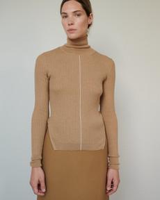 Austėja: Nutmeg Merino Wool Turtleneck via Urbankissed