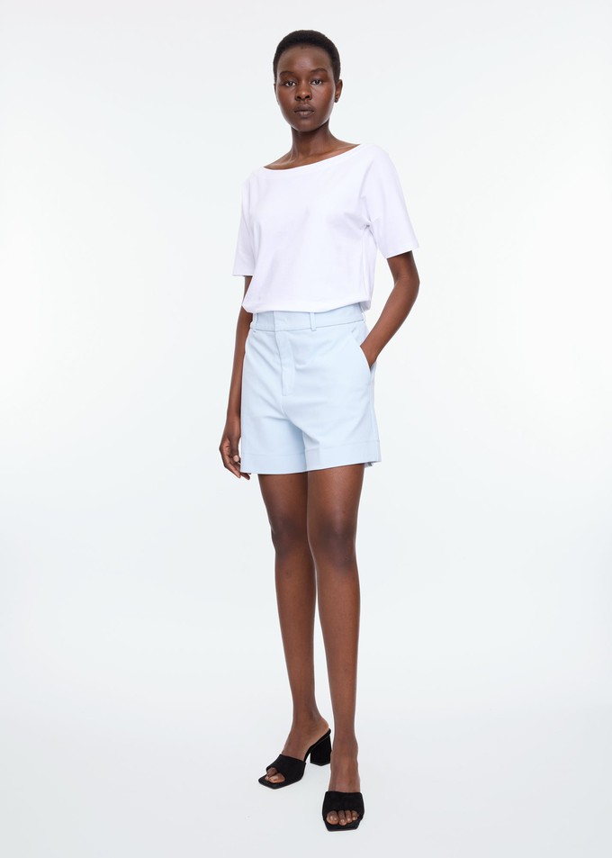 Tailored twill short from Vanilia