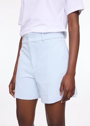 Tailored twill short from Vanilia