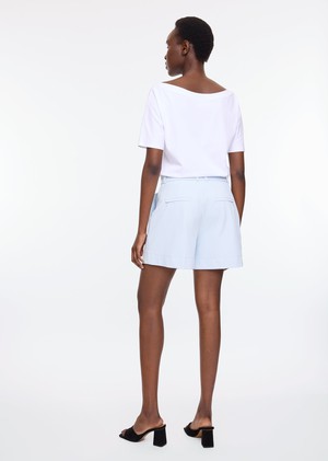 Tailored twill short from Vanilia