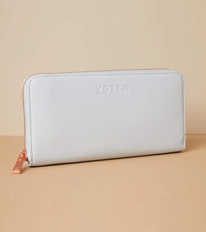 AppleSkin Light Grey & Rose Gold Purse | Classic Essentials from Votch